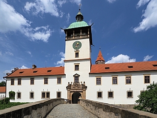 Hrad Bouzov (Česká republika)