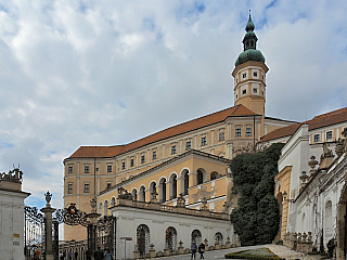 Zámek Mikulov (Česká republika)