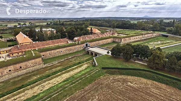 Památník Terezín (Česká republika) - Photo by Martin Kunzendorfer