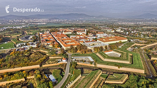 Památník Terezín (Česká republika) - Photo by Martin Kunzendorfer