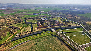 Památník Terezín (Česká republika) - Photo by Martin Kunzendorfer