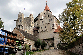 Hrad Pernštejn (Česká republika)