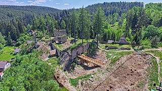 Zřícenina hradu Pořešín (Česká republika) - Photo by Martin Kunzendorfer