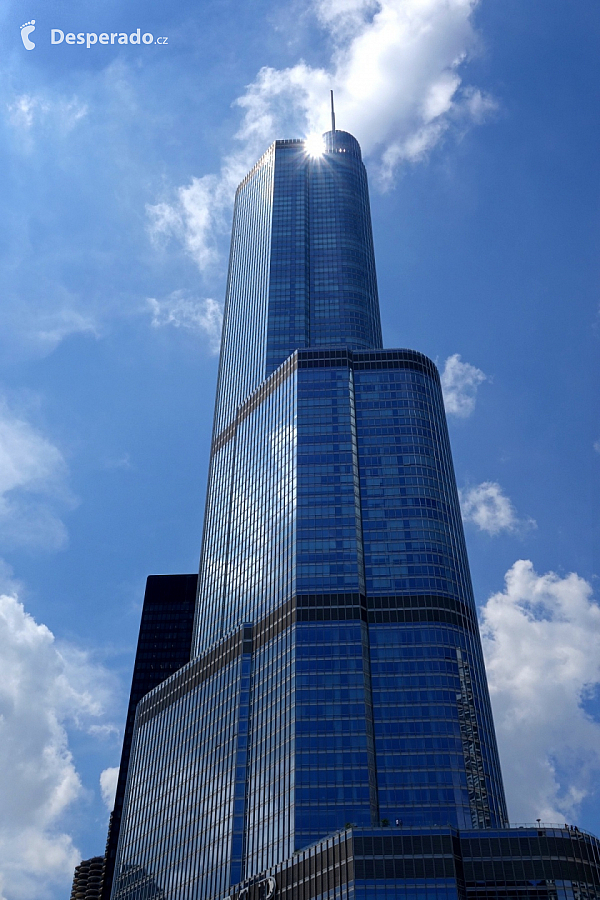 Mrakodrap Trump International Hotel and Tower v Chicagu (Illinois - USA)