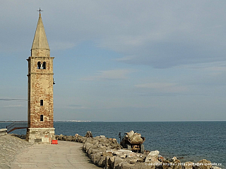 Kostel Madonna dell'Angelo v Caorle (Itálie)