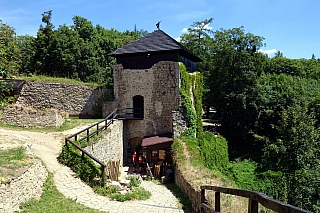 Zřícenina hradu Lukov u Zlína (Česká republika)