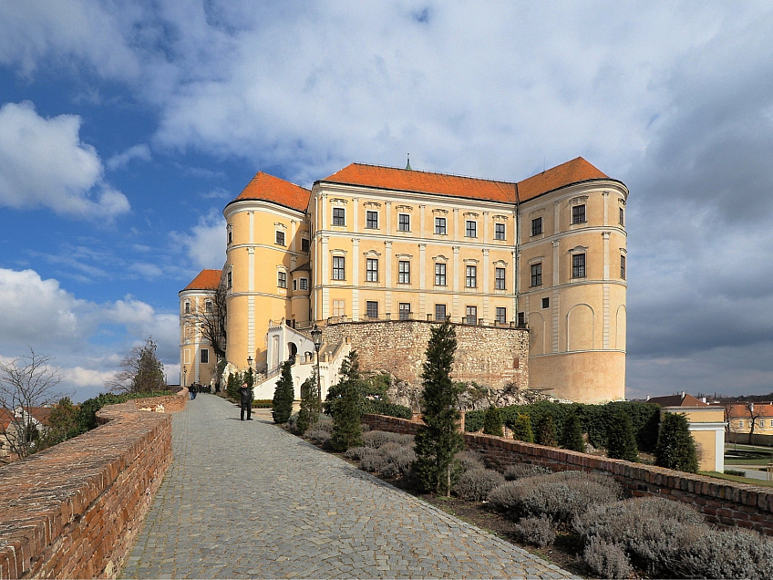 Zámek Mikulov (Česká republika)