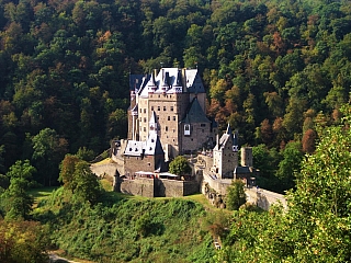 Hrad Eltz (Německo)