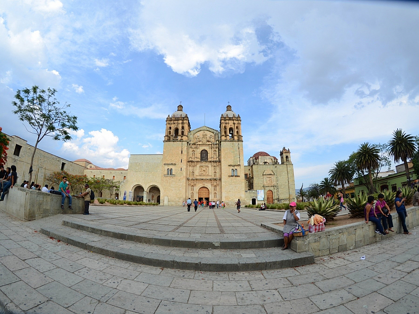 Katedrála Nanebevzetí Panny Marie v Oaxaca de Juaréz (Mexiko)