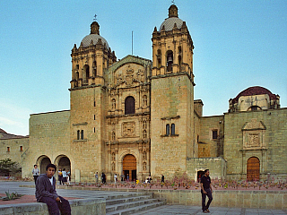 Katedrála Nanebevzetí Panny Marie v Oaxaca de Juaréz (Mexiko)