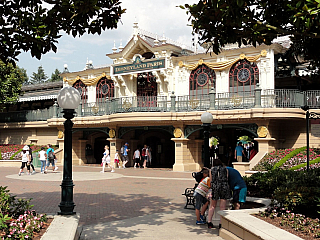 Disneyland Park v Paříži (Francie)