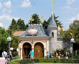 Disneyland Park v Paříži (Francie)