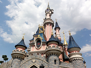 Disneyland Park v Paříži (Francie)