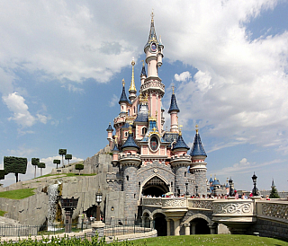 Disneyland Park v Paříži (Francie)