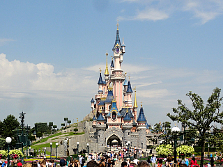 Disneyland Park v Paříži (Francie)