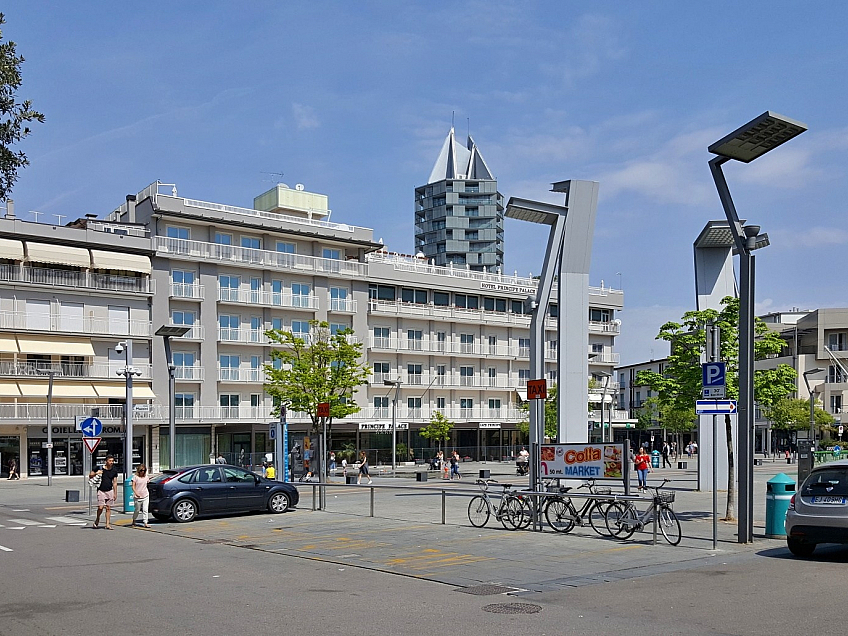 Piazza Mazzini v Lido di Jesolo (Itálie)