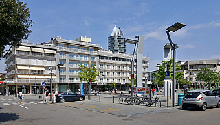 Piazza Mazzini v Lido di Jesolo (Itálie)