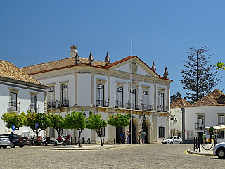 Radnice ve Faro (Câmara Municipal de Faro - Portugalsko)