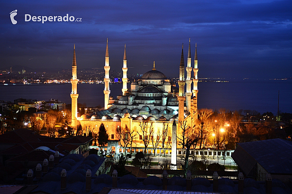 Modrá mešita v Istanbulu (Turecko)