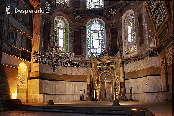 Chrám Hagia Sofia v Istanbulu (Turecko)