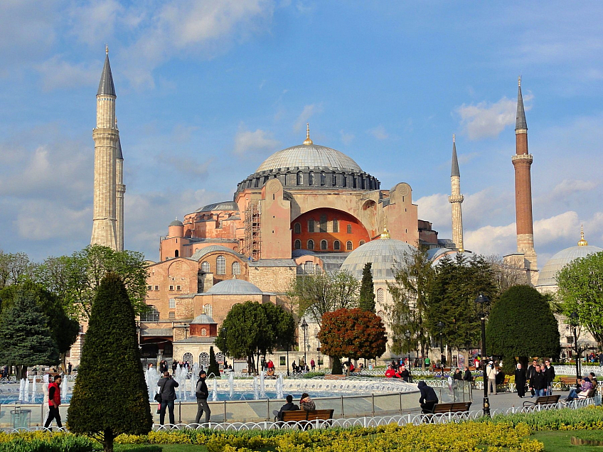 Chrám Hagia Sofia v Istanbulu (Turecko)