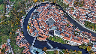 Český Krumlov a řeka Vltava (Česká republika) - Photo by Martin Kunzendorfer