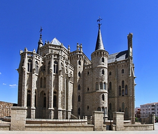 Biskupský palác ve městě Astorga (Španělsko)