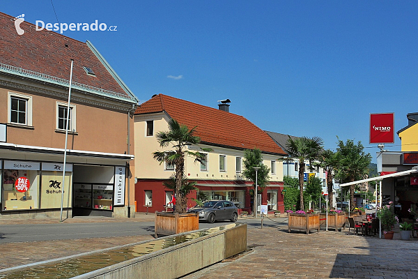 Schillerplatz ve Feldkirchen in Kärnten (Rakousko)