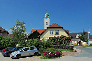 Kostel Sankt Michael ve Feldkirchen in Kärnten (Rakousko)