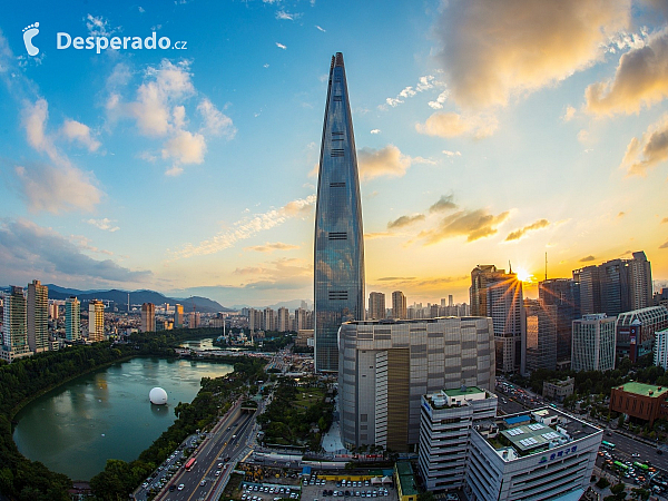Lotte World Tower v Soulu (Jižní Korea)