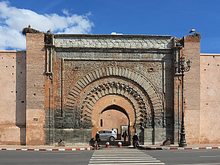 Brána Bab Agnaou v Marrákeši
