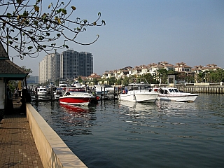 Přístav Ancol v Jakartě (Indonésie)
