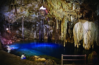 Potápění na Cenote (Mexiko)