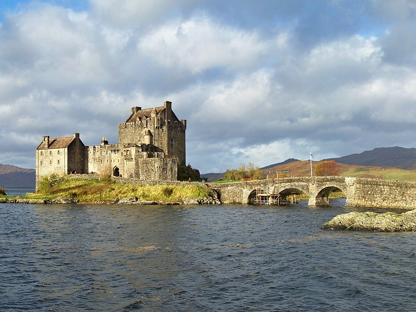 Hrad Eilean Donan ve Skotsku (Velká Británie)