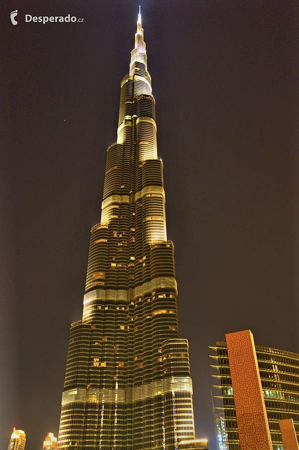 Burdž Chalífa v Dubaji (Spojené arabské Emiráty)
