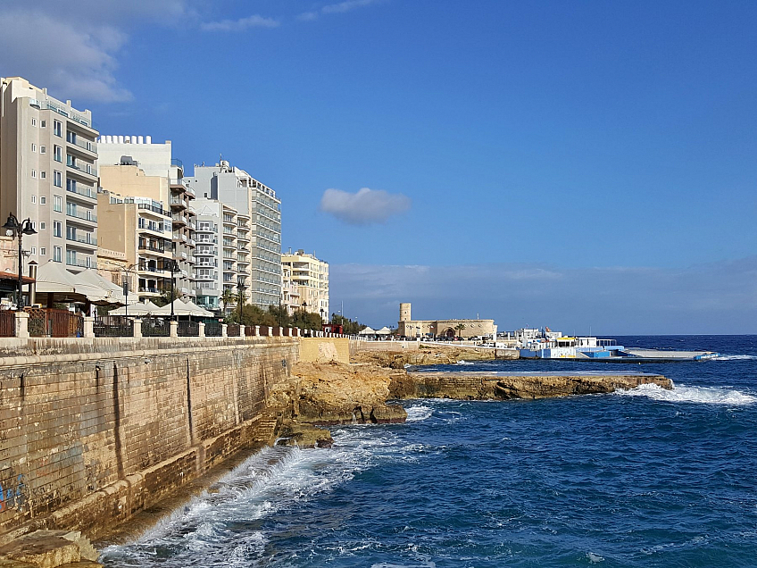 Promenáda ve Sliemě (Malta)