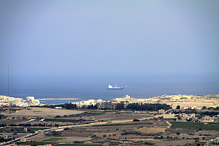 Pohled z hradeb Mdiny na ostrov (Malta)