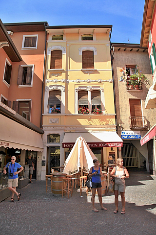 Městečko Sirmione na Lago di Garda (Itálie)