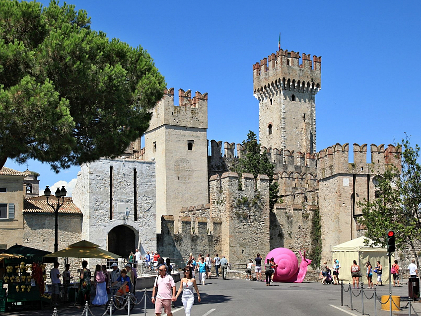 Hrad Rocca Scaligera v Sirmione (Itálie)