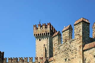 Hrad Rocca Scaligera v Sirmione (Itálie)