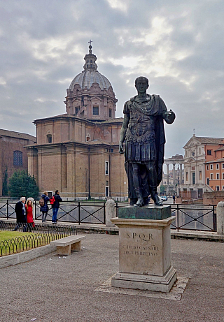 Forum Romanum v Římě (Itálie)