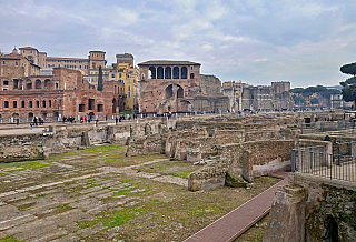 Forum Romanum v Římě (Itálie)