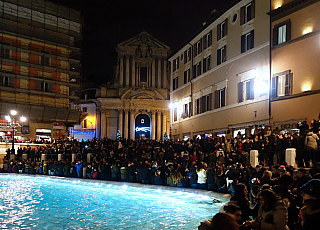 Fontana di Trevi v Římě (Itálie)