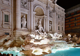 Fontana di Trevi v Římě (Itálie)