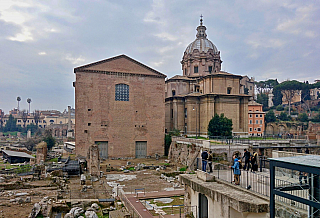 Forum Romanum v Římě (Itálie)