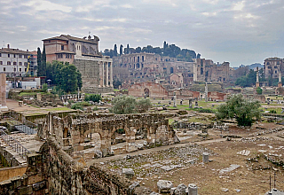Forum Romanum v Římě (Itálie)