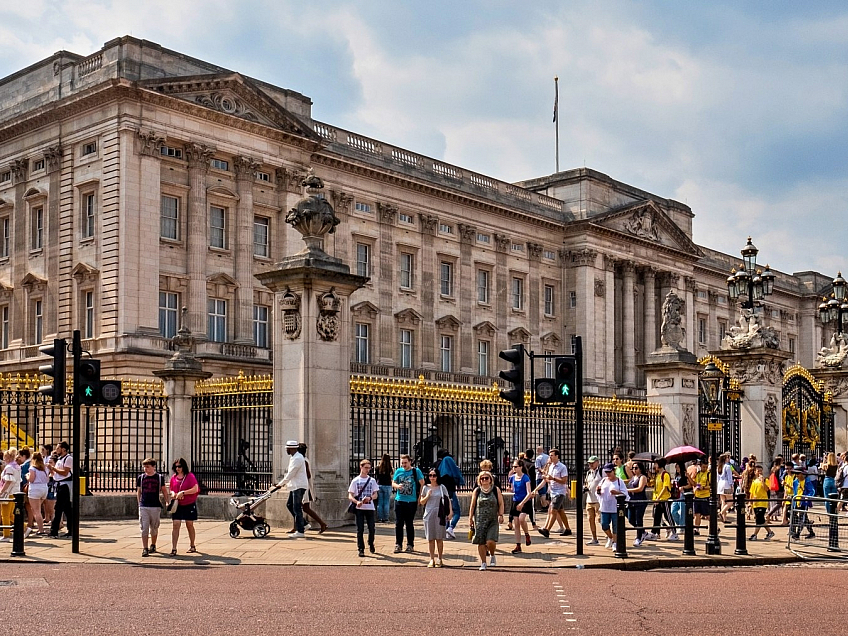 Buckinghamský palác v Londýně (Velká Británie)