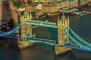 Tower Bridge v Londýně (Velká Británie)