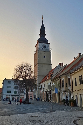 Městská věž na Trojičném náměstí v Trnavě (Slovensko)