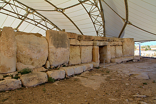 Megalitický chrám Hagar Qim (Malta)